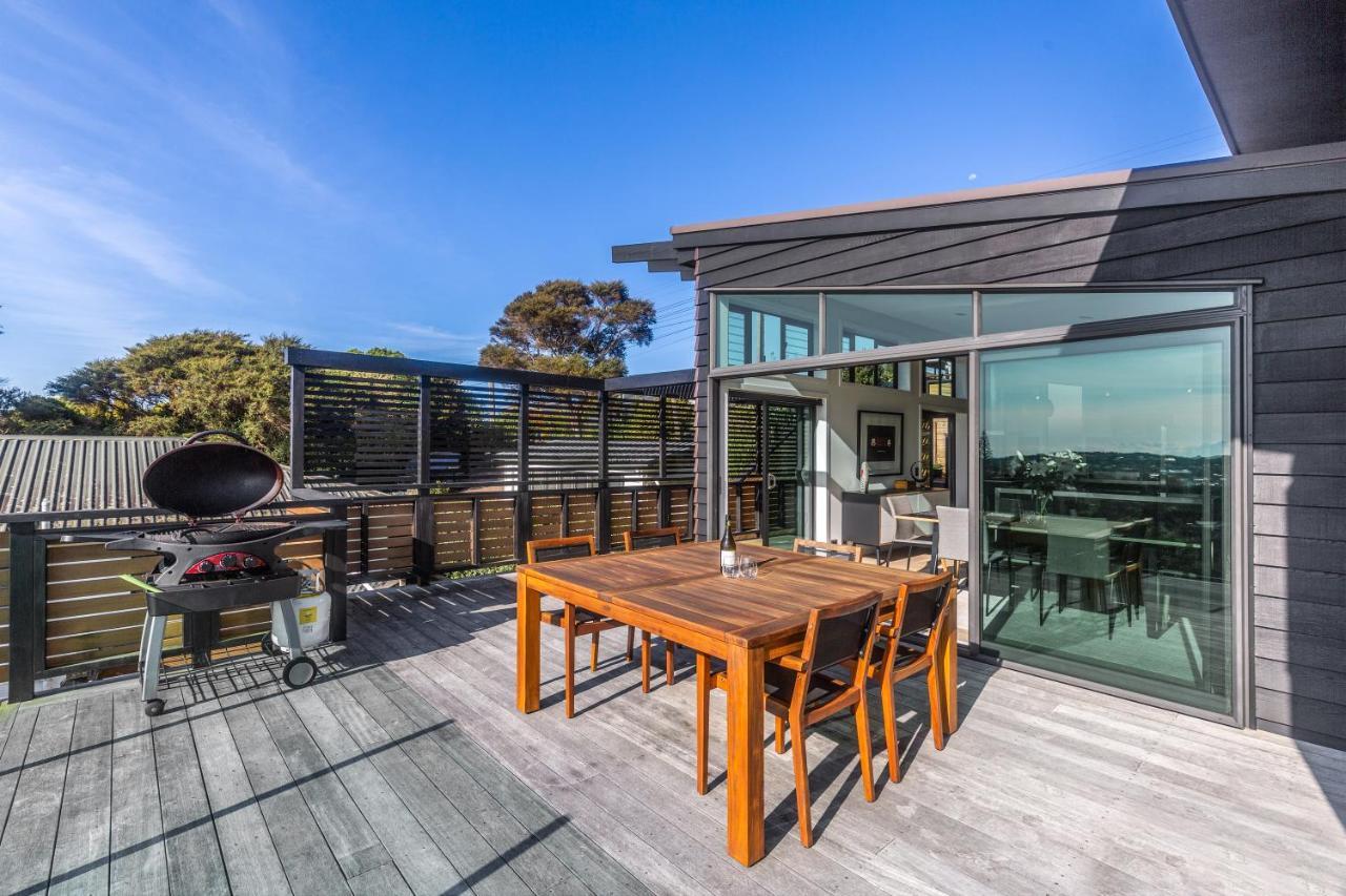 Taonga With Sea Views By Waiheke Unlimited Villa Oneroa Exteriör bild